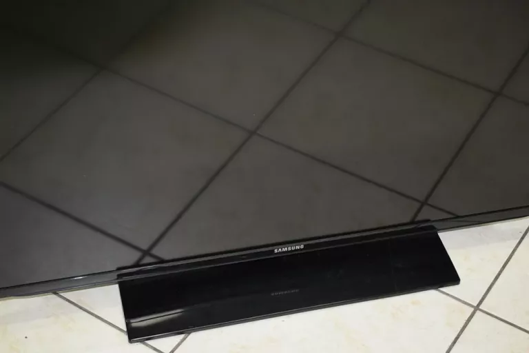 TELEWIZOR SAMSUNG UE40EH5450 40''
