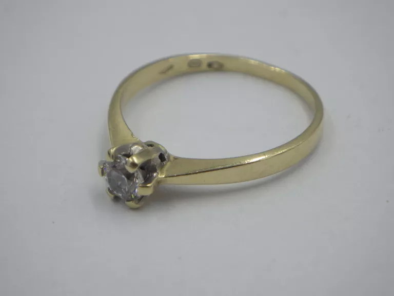 pierscionek-z-cyrkonia-zloto-333-181g-r17-kamien-17088-128