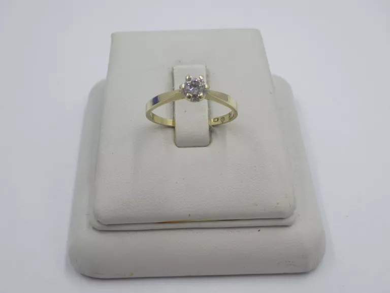 pierscionek-z-cyrkonia-zloto-333-181g-r17-ean-gtin-5449000131805