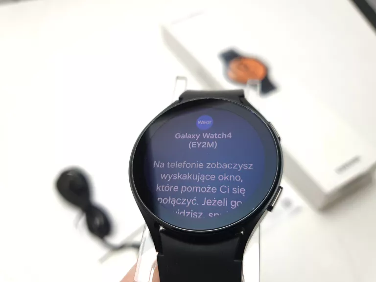 SAMSUNG GALAXY WATCH4 KOMPLET