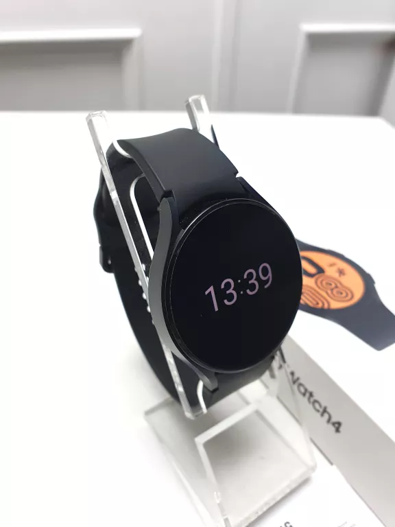 SAMSUNG GALAXY WATCH4 KOMPLET