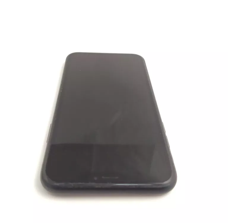 TELEFON IPHONE XR 3/64GB + ŁADOWARKA BAT, 89%