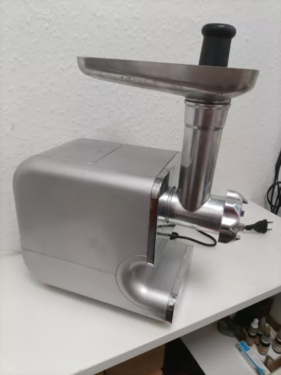 MASZYNKA DO MIESA BOMANN FW 447CB