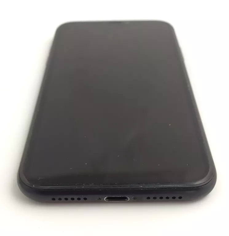 TELEFON IPHONE XR 3/64GB + ŁADOWARKA BAT, 89%