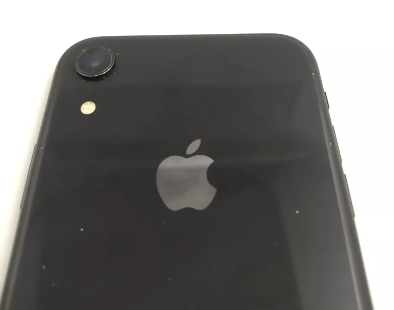 TELEFON IPHONE XR 3/64GB + ŁADOWARKA BAT, 89%