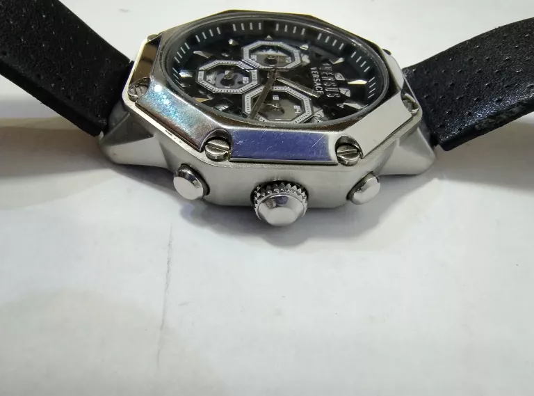 ZEGAREK VERSUS VERSACE  VSP391020