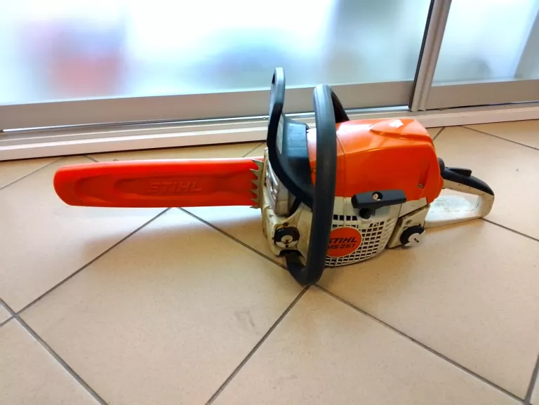 PIŁA SPALINOWA STIHL MS251 06.2024