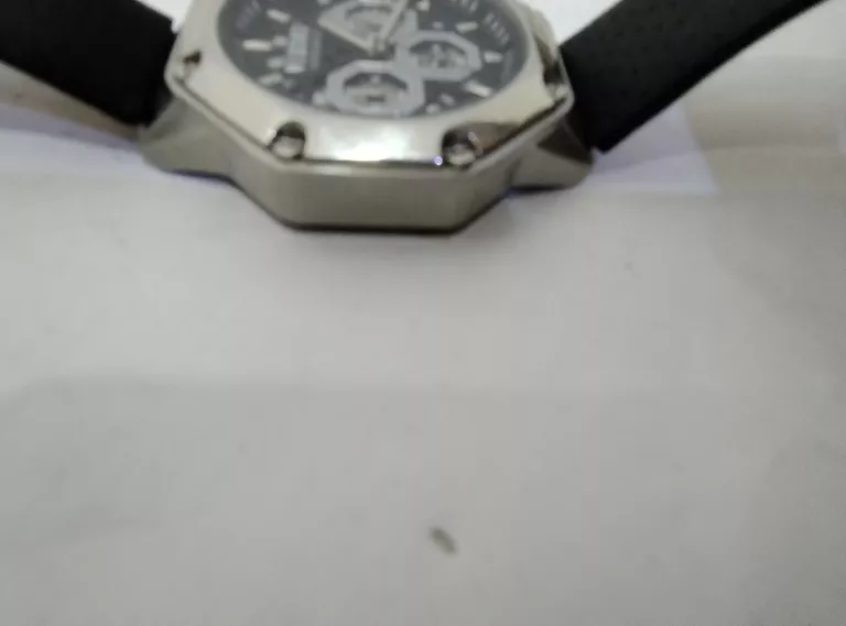 ZEGAREK VERSUS VERSACE  VSP391020