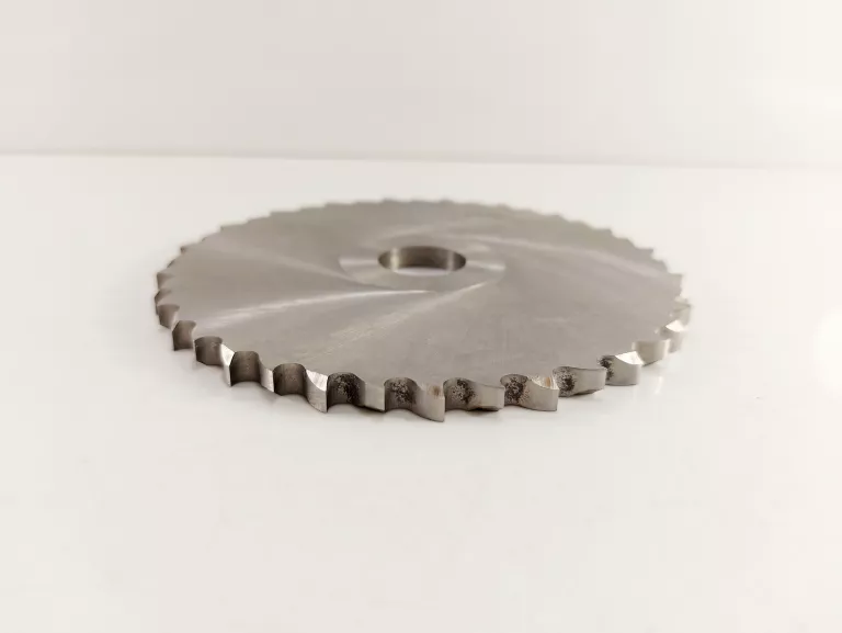 FREZ TARCZOWO-PIŁKOWY DO METALU 125X22X6,0 Z40 GLOBUS