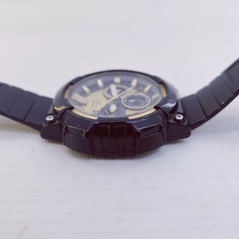 ZEGAREK CASIO MCW-200H