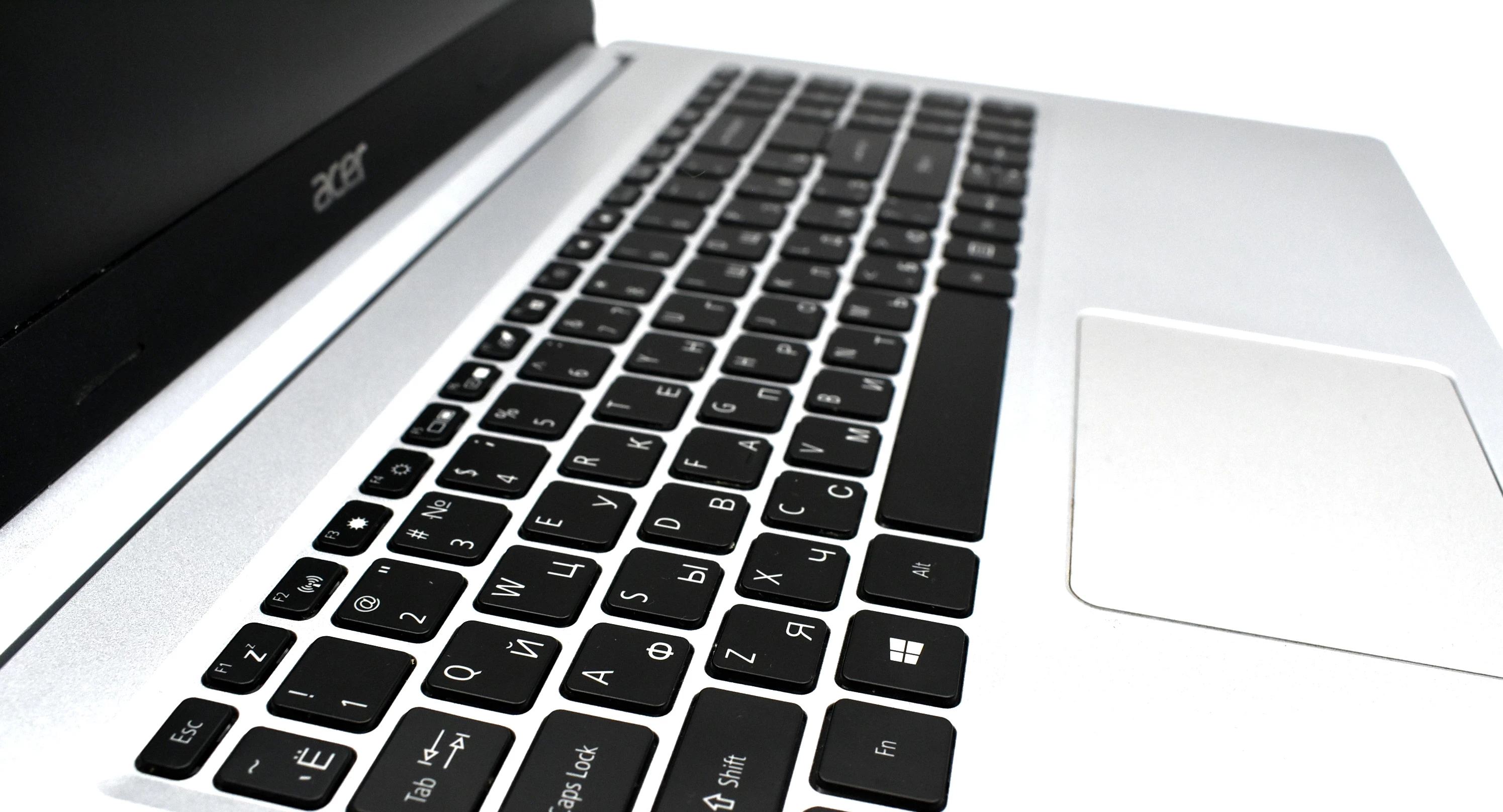 laptop-acer-aspire-a515-45-ryzen-5-256gb8gb-przekatna-ekranu-1560