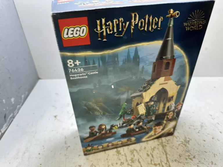 LEGO HARRY POTTER DOM NA WODZIE PRZY HOGWARCIE 76426