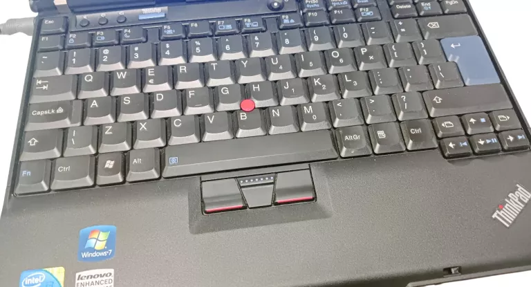 LAPTOP LENOVO THINKPAD X201I INTEL CORE I3 8RAM+ ŁADOWARKA+TORBA