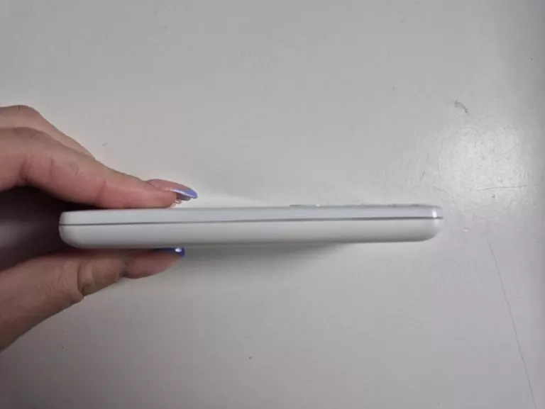TELEFON KOMÓRKOWY NOKIA 206 KOMPLET