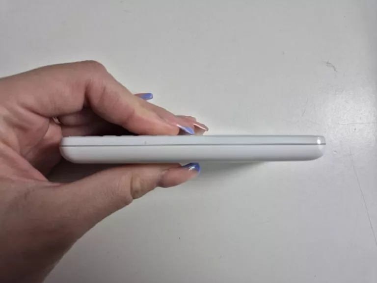 TELEFON KOMÓRKOWY NOKIA 206 KOMPLET