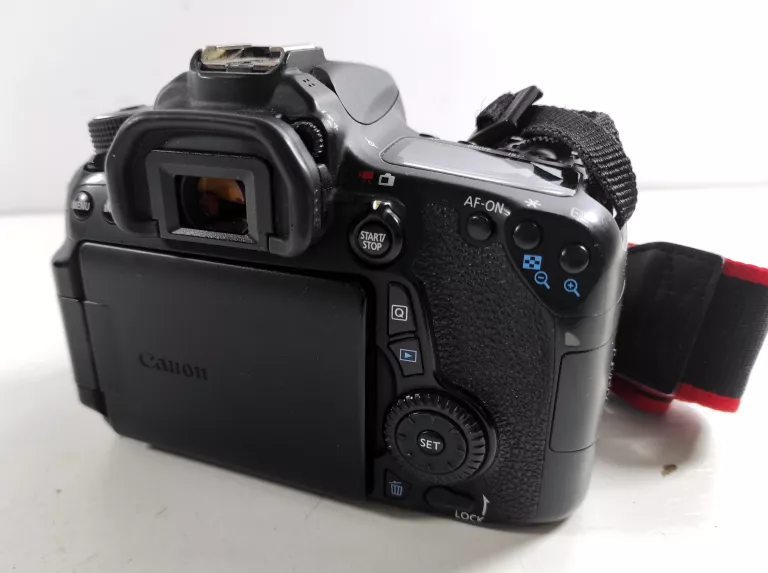 aparat-cyfrowy-canon-eos-70d-obiektyw-ladowarka-rozmiar-matrycy-206882-228774