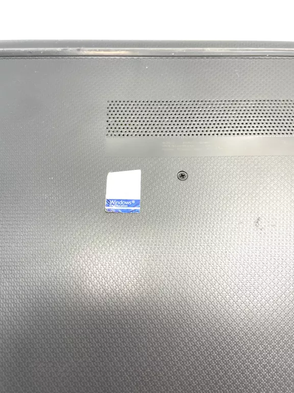 LAPTOP HP 255 G7 #OPIS