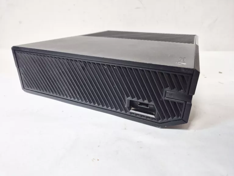 KONSOLA XBOX ONE M.1540 500GB 2X PAD OKBALOWANIE