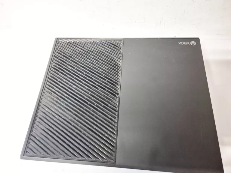 KONSOLA XBOX ONE M.1540 500GB 2X PAD OKBALOWANIE