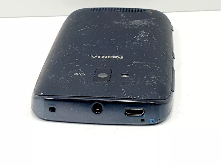 TELEFON NOKIA LUMIA 610 256 MB / 8 GB 3G CZARNY