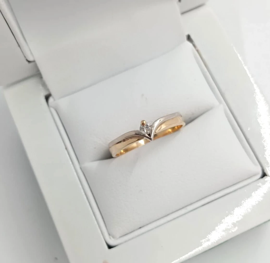 zloty-pierscionek-z-brylantem-p585-kolor-249512-1647414