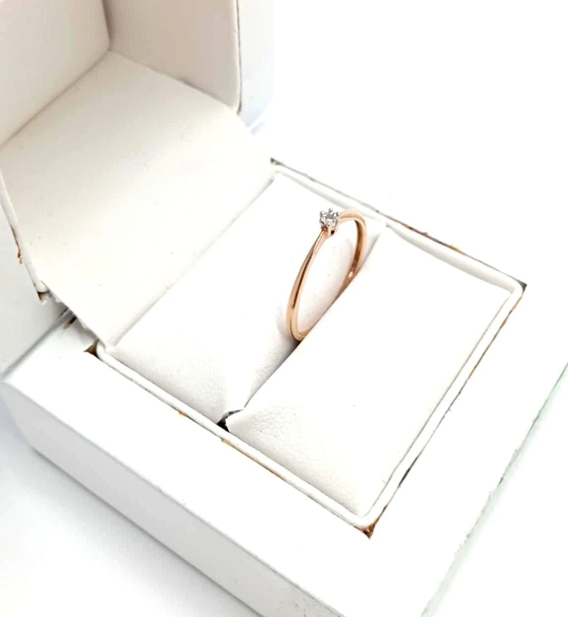 zloty-pierscionek-z-brylantem-p375-rodzaj-2205-2