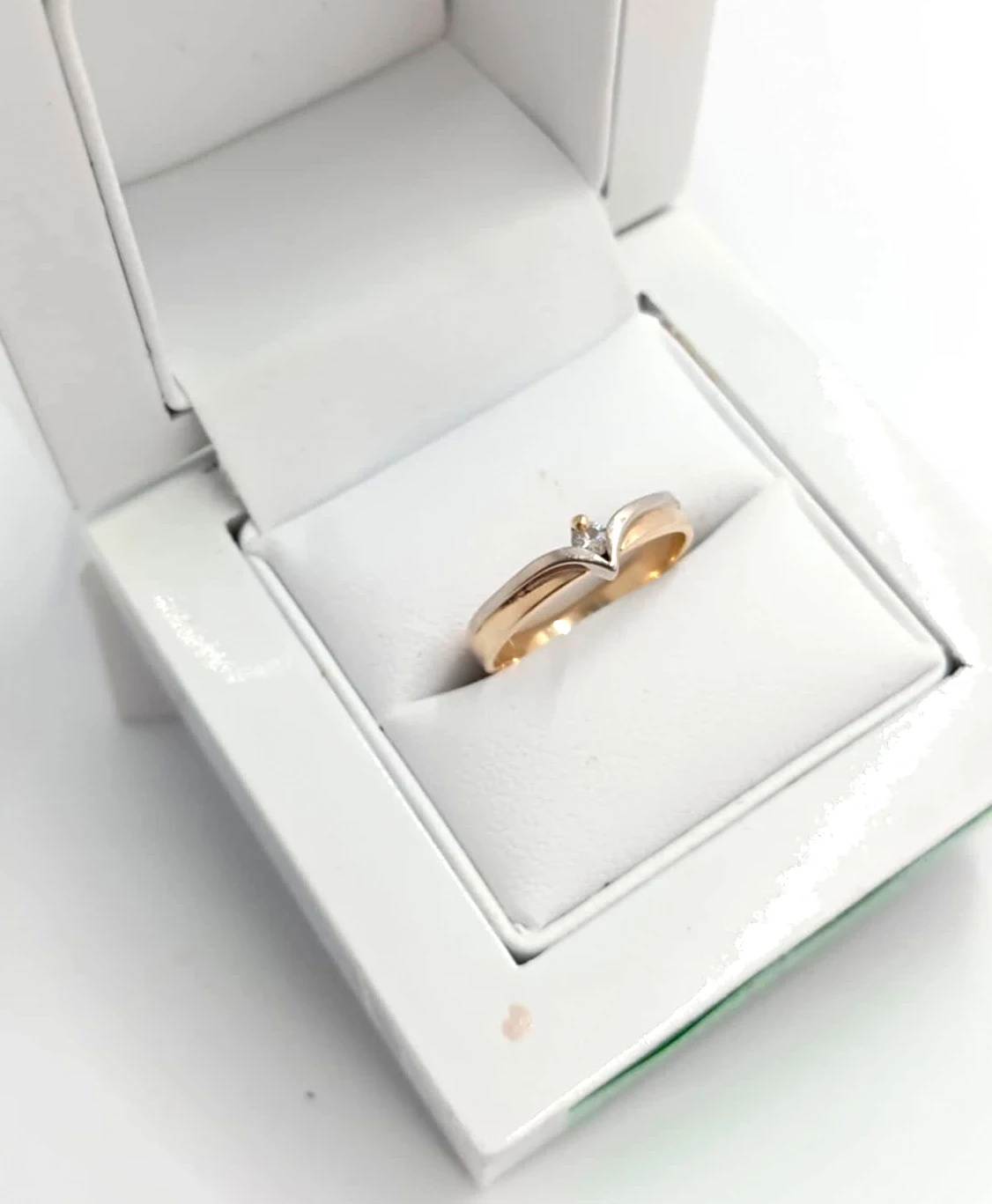 zloty-pierscionek-z-brylantem-p585-marka-248811-958954