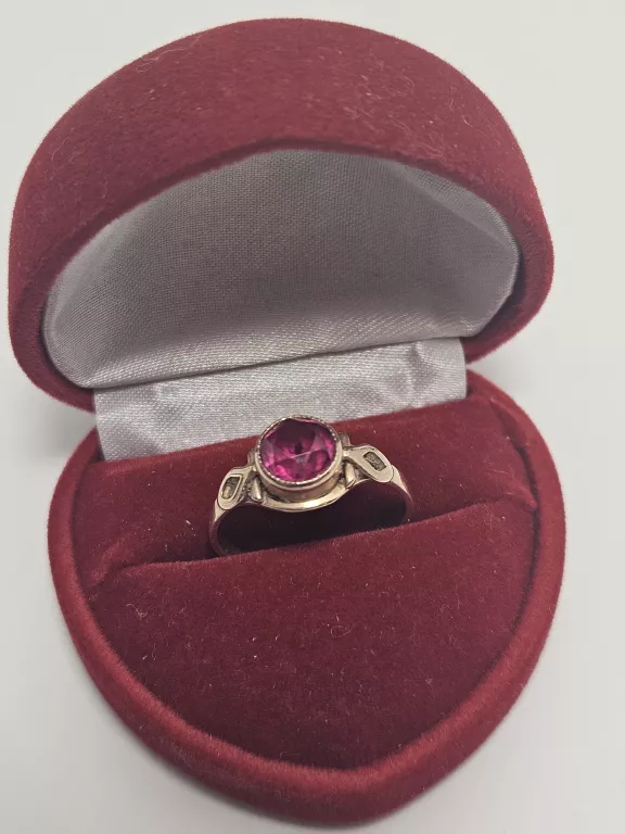 wyrob-jubilerski-uzywany-pierscionet-z-rozowym-kanieniem-583-stan-11323-2