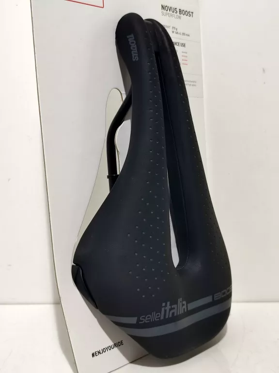 SIODEŁKO ROWEROWE SELLE ITALIA NOVUS BOOST SUPERFLOW