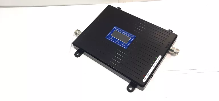 ZESTAW WZMACNIACZ SYGNAŁU ZASIĘGU INTERNETU GSM 3G 4G LTE + 2 ANTENY