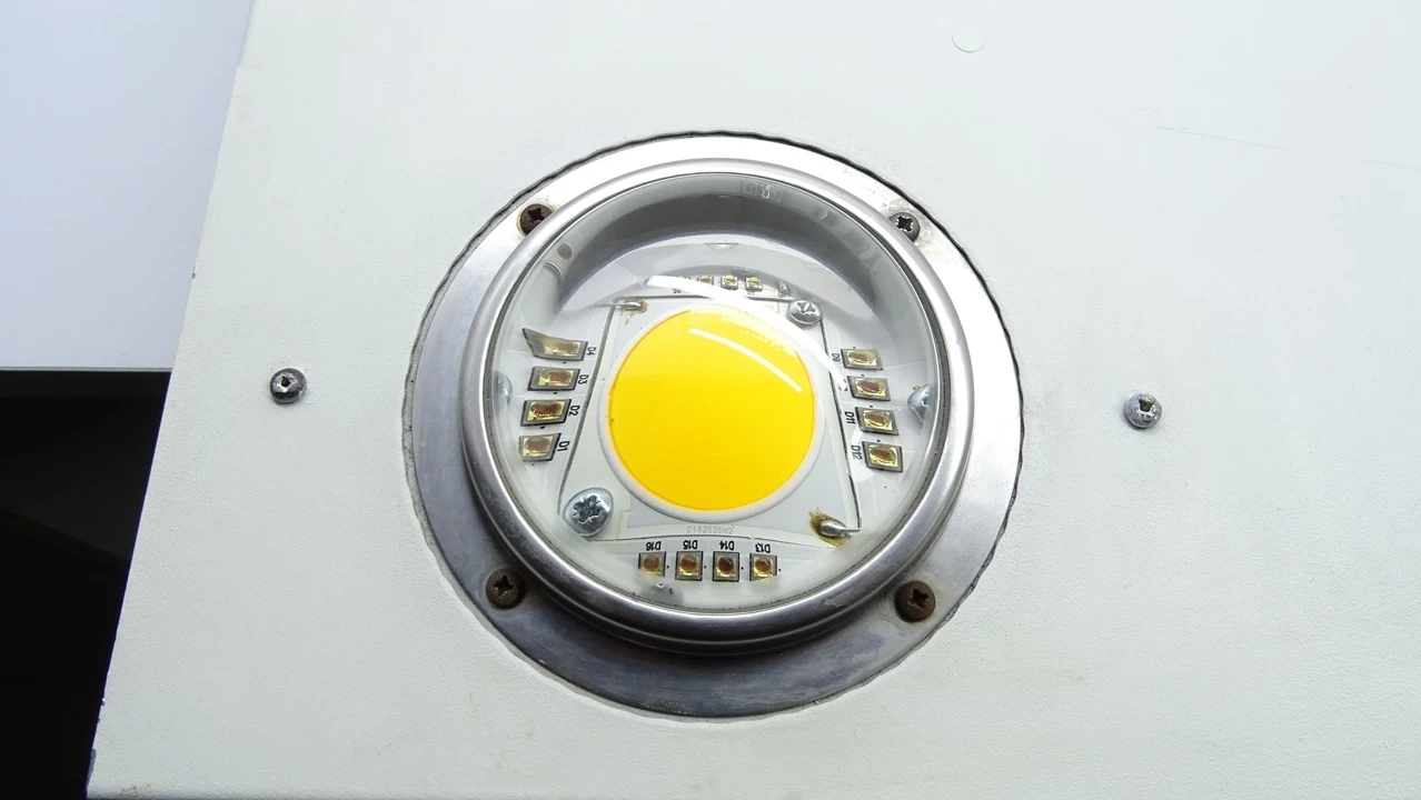 lampa-led-do-roslin-spectrolight-explosion-550w-stan-11323-2