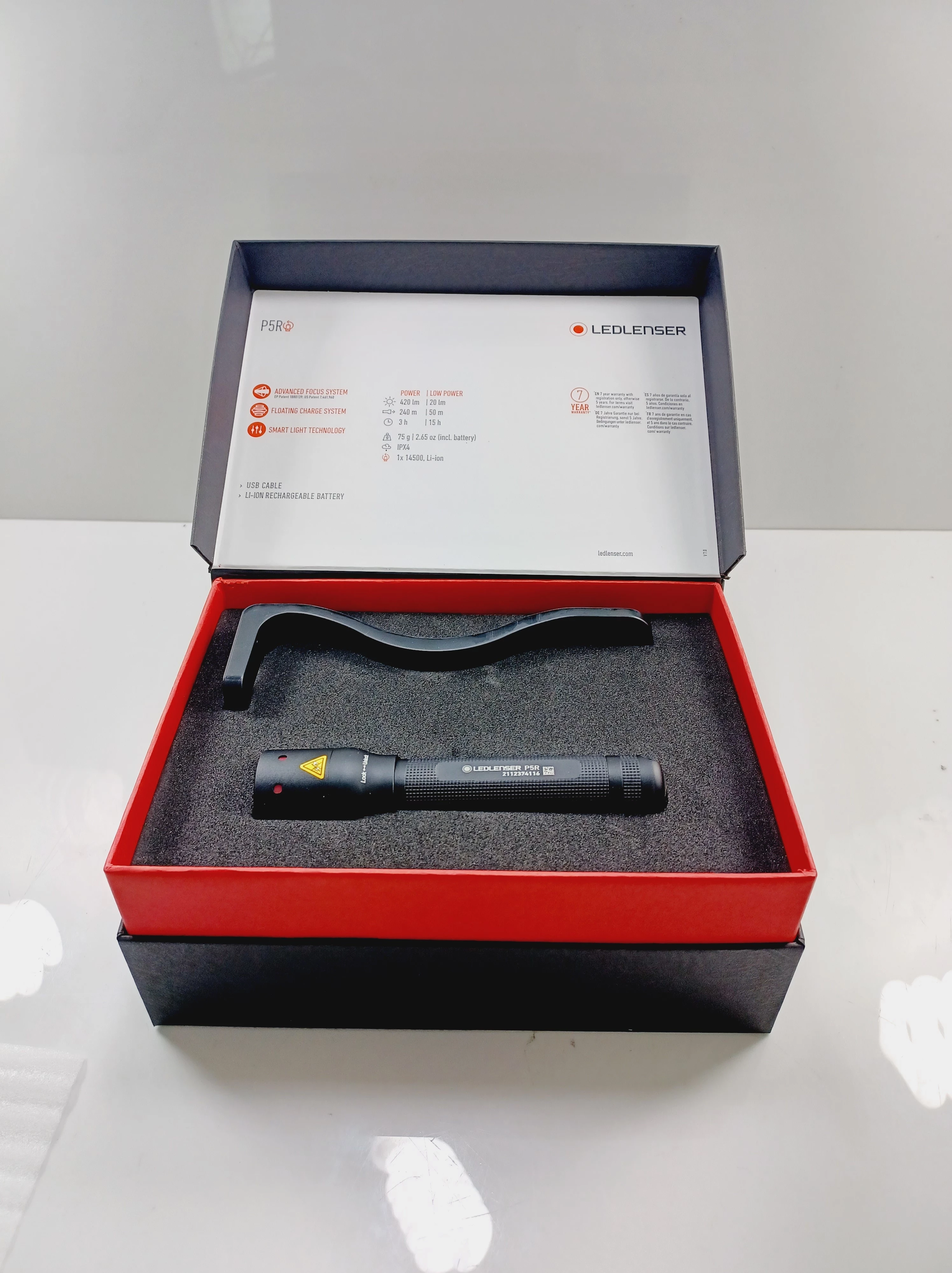 latarka-ledlenser-p5r-420-lumenow-aleje-karola-marcinkowskiego-15-poznan