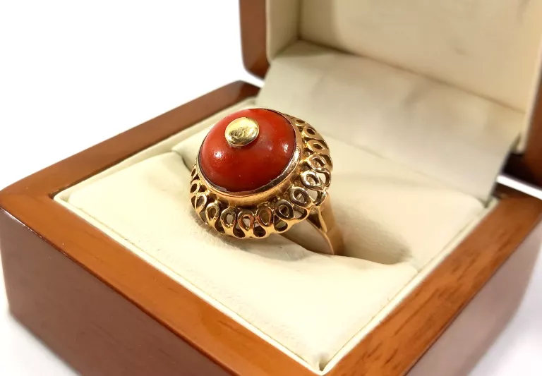 zloty-pierscionek-z-koralem-pr585-r16-stan-11323-253806