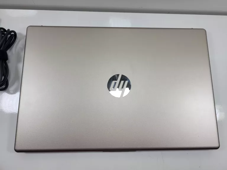 LAPTOP HP 15-FD0350NW I3 8GB 512GB