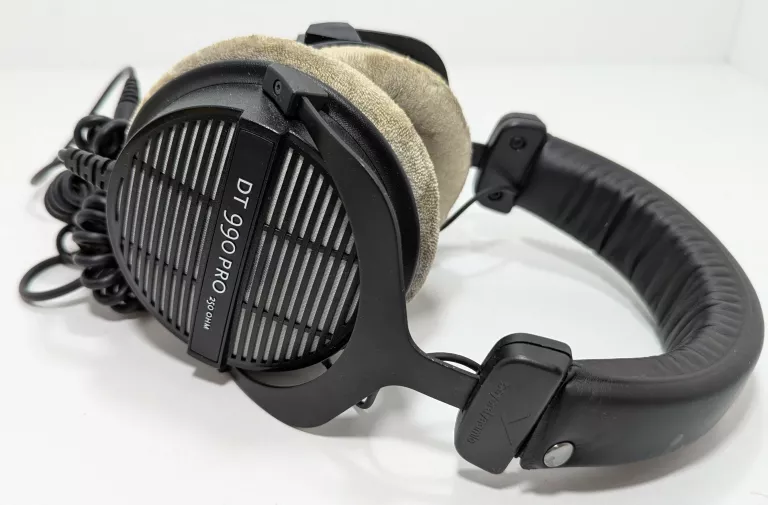 SŁUCHAWKI STUDYJNE BEYERDYNAMIC DT 990 PRO 250 OHM