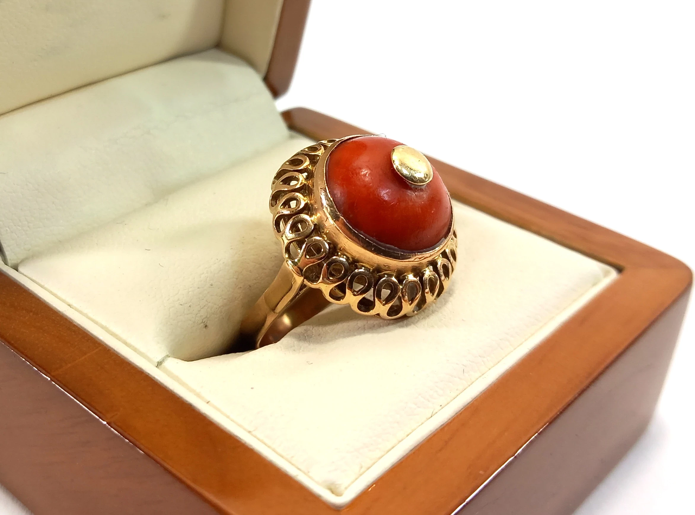 zloty-pierscionek-z-koralem-pr585-r16-material-dominujacy-223721-131072