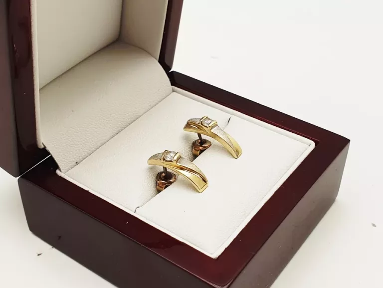 ELEGANSKI ZŁOTE KOLCZYKI Z CYRKONIAMI SZTYFT 2,31G 585P