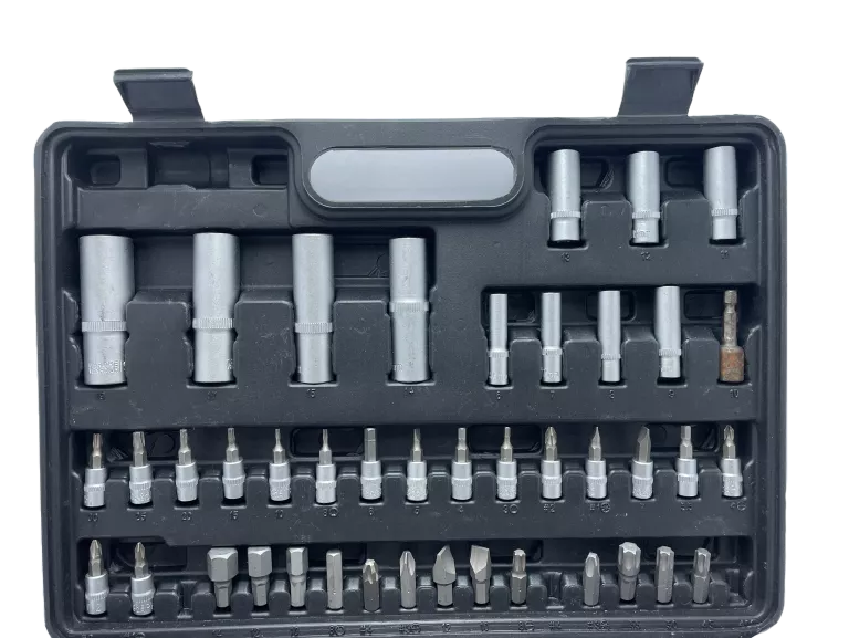 ZESTAW KLUCZY NASADOWYCH ZE STALI CHROME VANADIUM 84 ELEMENTY