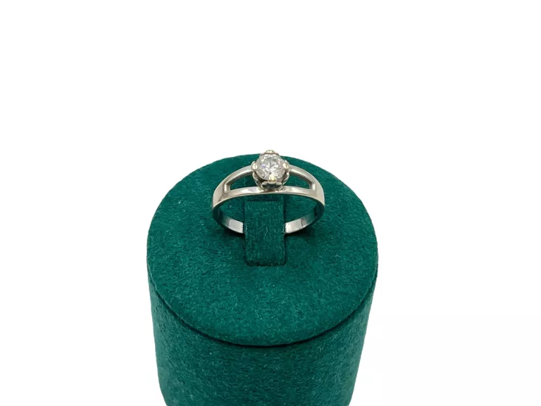 delikatny-pierscionek-z-bialego-zlota-p-585-wg280-r13-ean-gtin-5906952402662