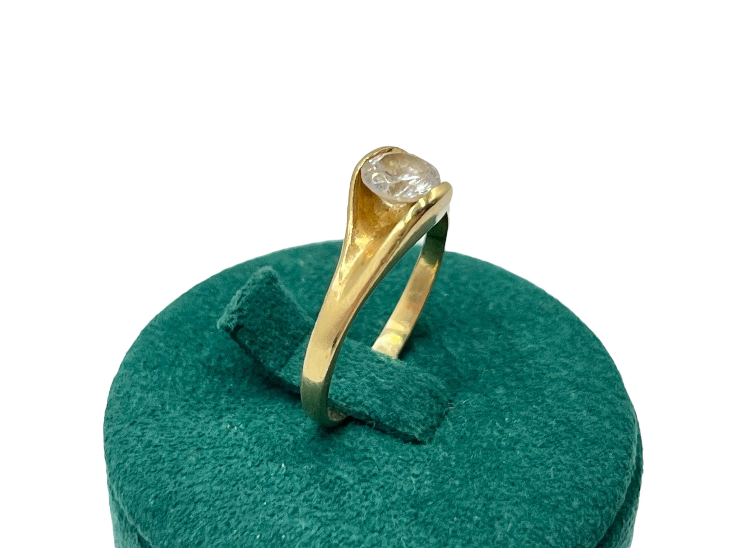 piekny-zloty-pierscionek-z-cyrkonia-p-585-wg-281-r13-material-15835-2