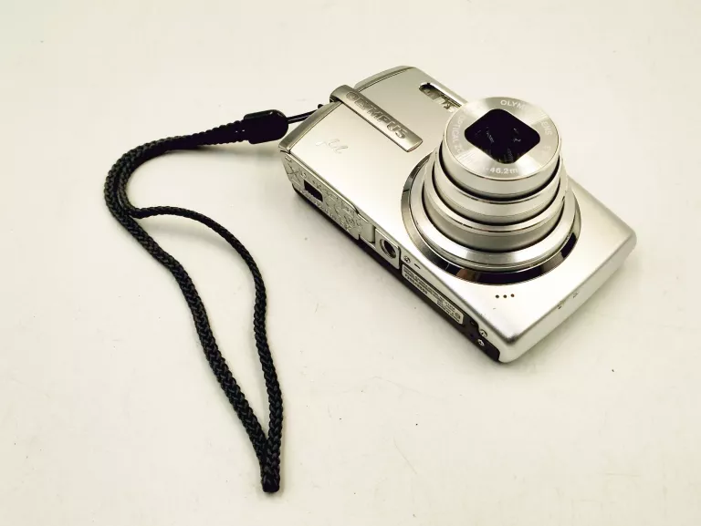 OLYMPUS FE 46 - 12MPIX - APARAT CYFROWY - ZESTAW