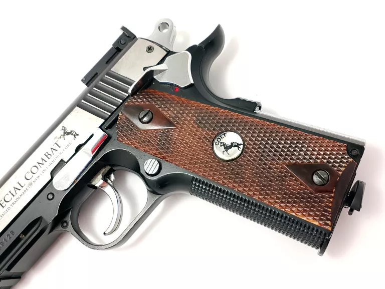 PISTOLET GAZOWY SPECIAL COMBAT COLT