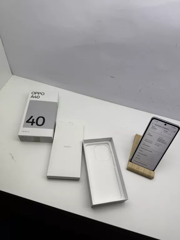 TELEFON OPPO A40 4GB/128GB