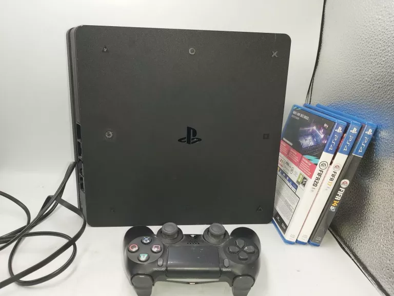KONSOLA SONY PS4 1TB CUH-2116B + 3 GRY FIFA + PAD!!!