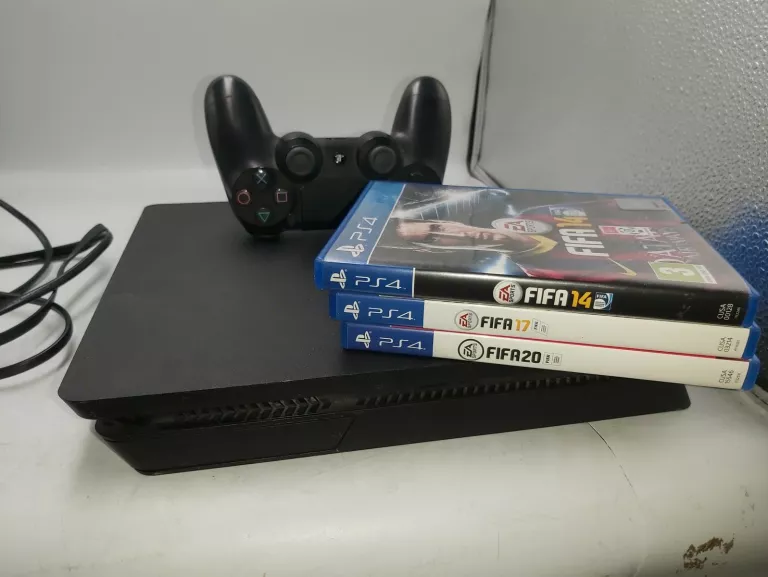 KONSOLA SONY PS4 1TB CUH-2116B + 3 GRY FIFA + PAD!!!