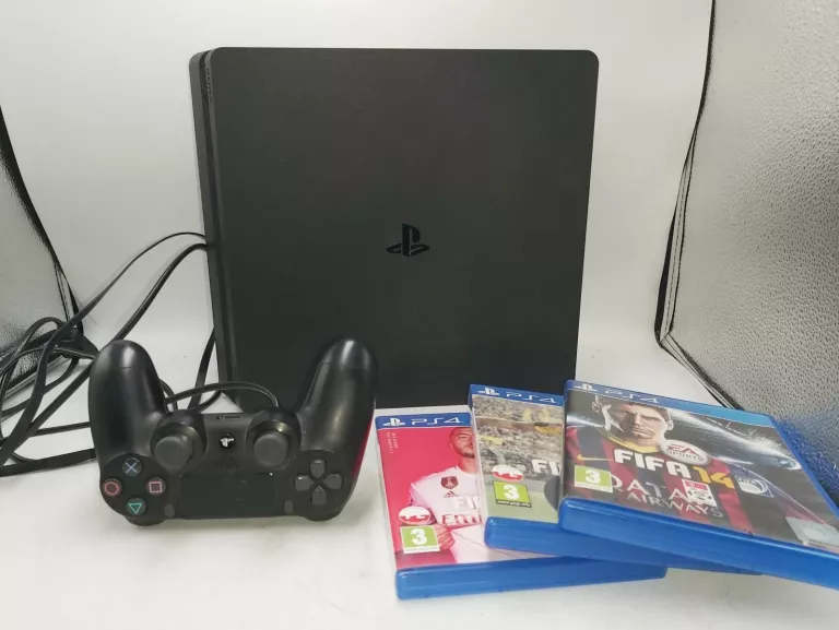 KONSOLA SONY PS4 1TB CUH-2116B + 3 GRY FIFA + PAD!!!