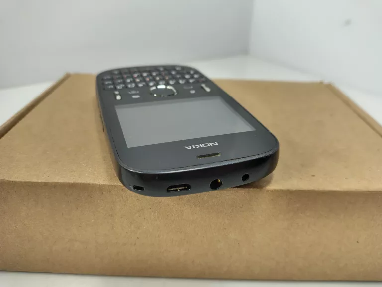TELEFON NOKIA 200 RM-761