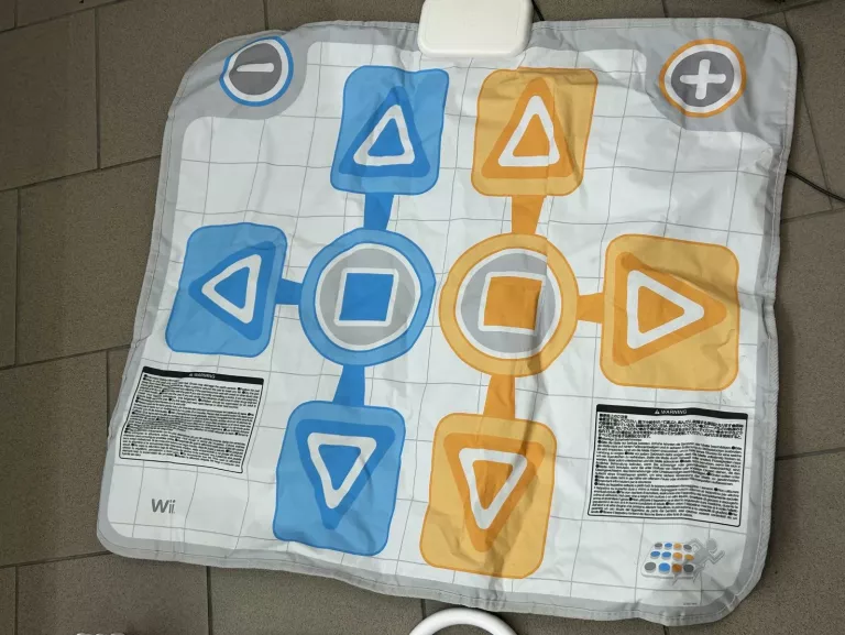 KONSOLA NINTENWO WII + AKCESORIA