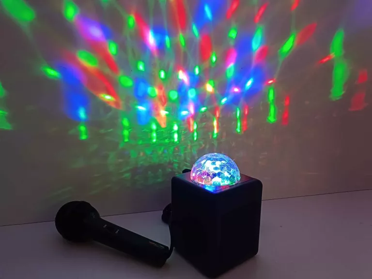 ZESTAW KARAOKE GŁOŚNIK BLUETOOTH Z MIKROFONEM ŚWIECĄCY LED KOLORY BDB STAN