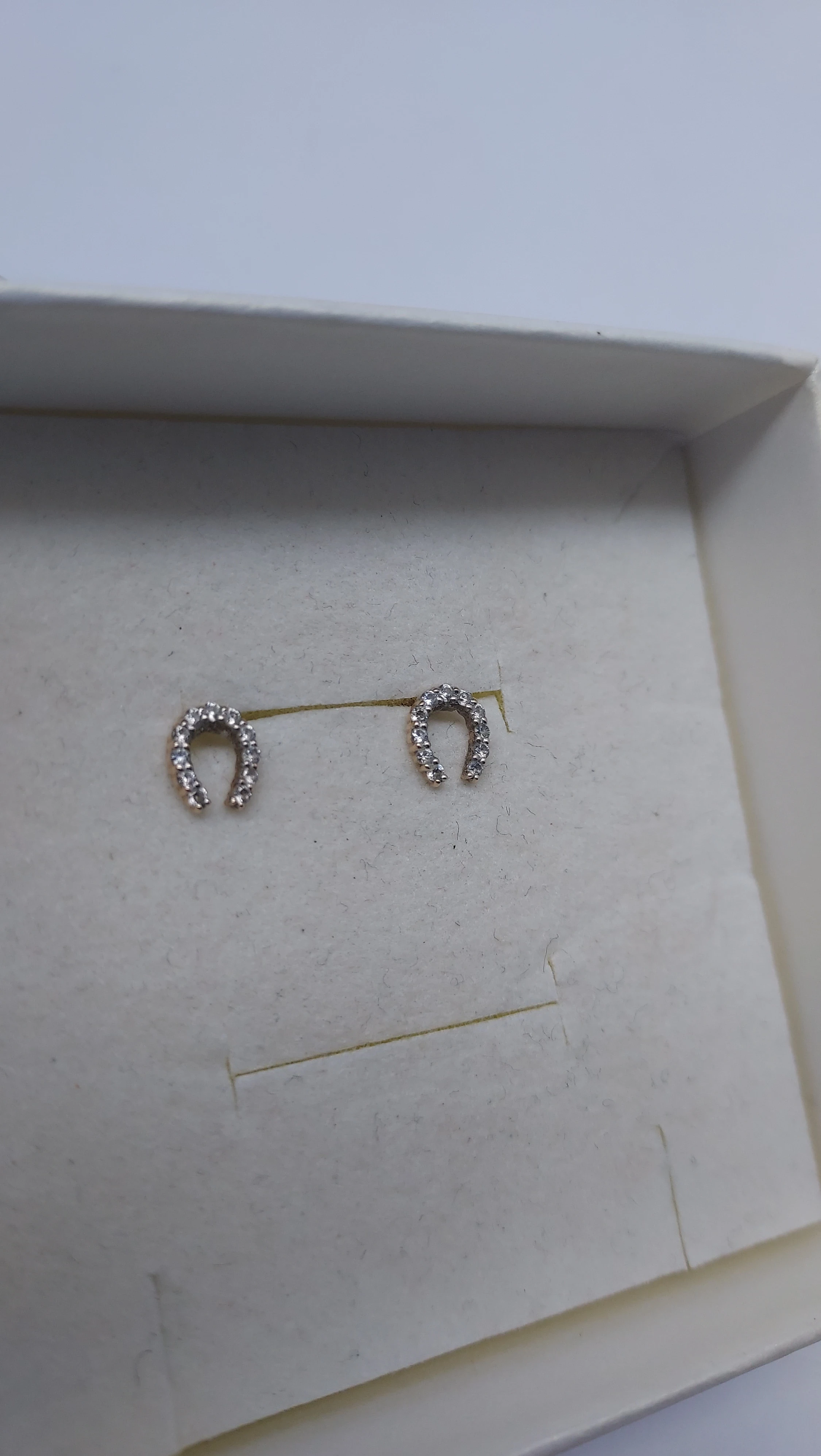 piekne-kolczyki-podkowki-091585-barlickiego-47-kutno